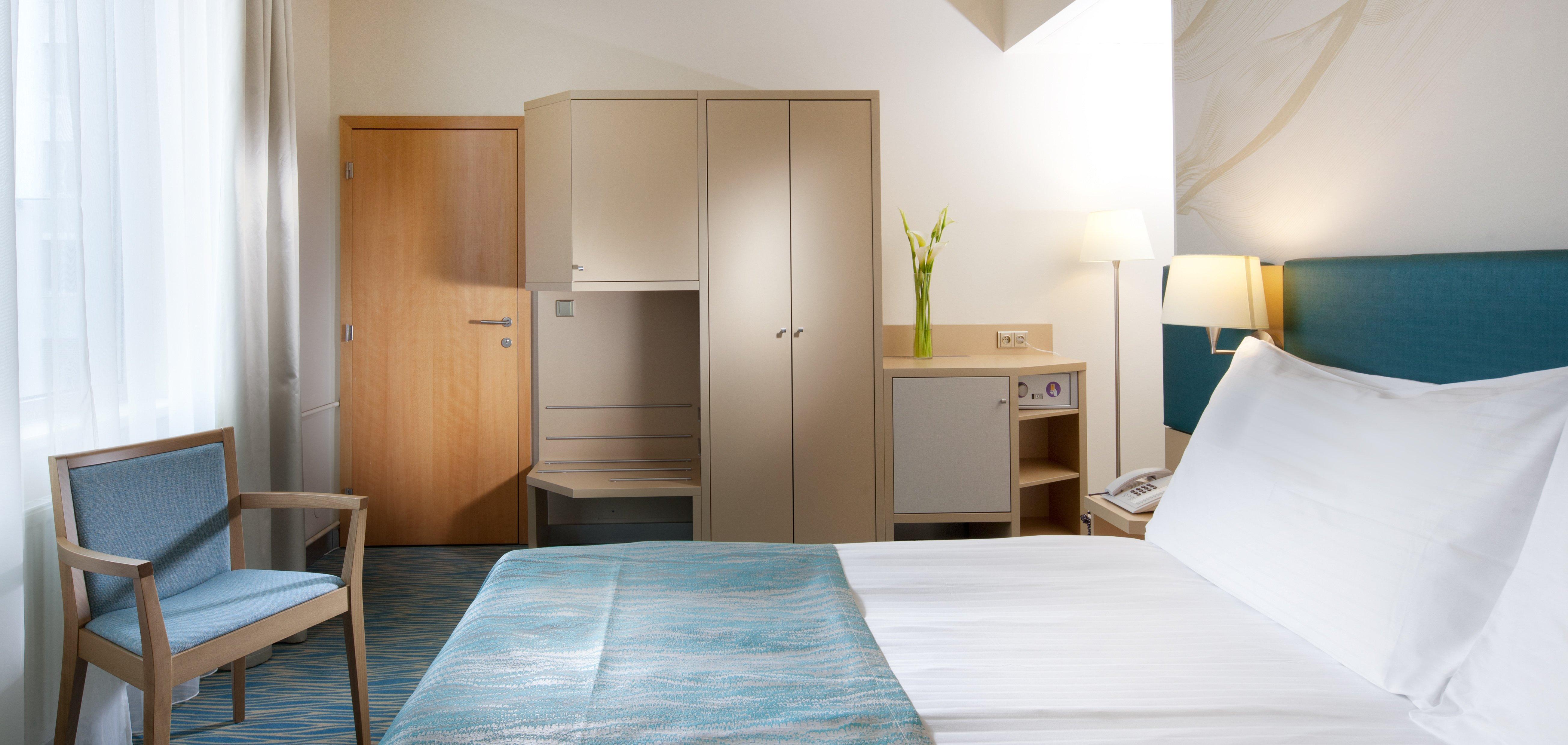 By Ihg 4* Praag