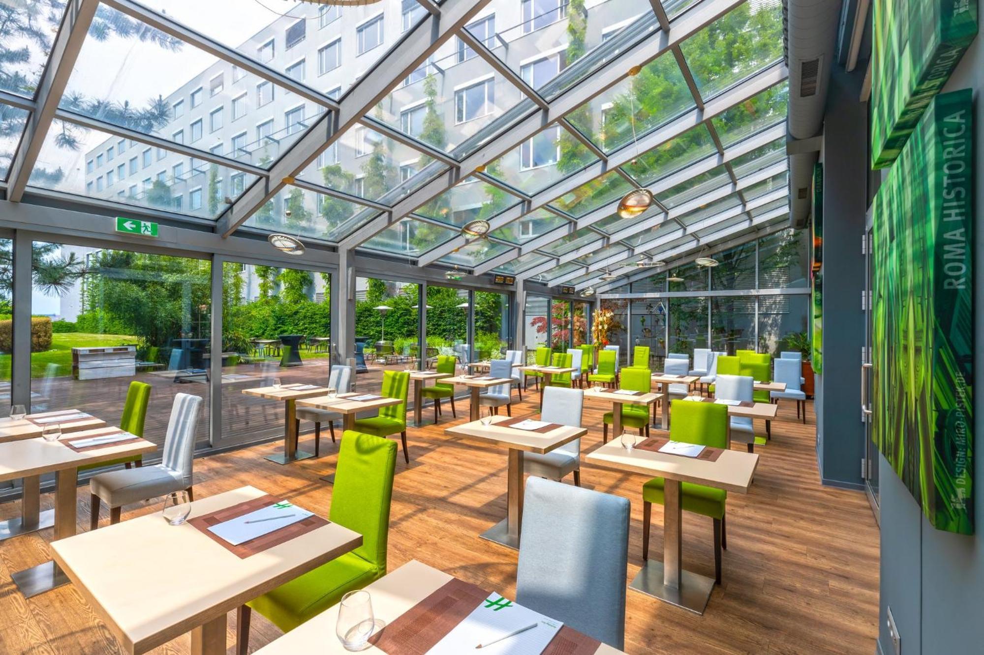 By Ihg 4* Praag